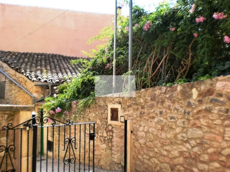 Mansion in Lloseta, Province of Balearic Islands — photo 1