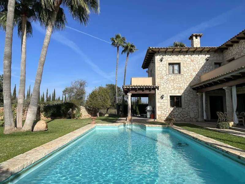 Impressive finca with holiday rental license near Llucmajor — photo 3