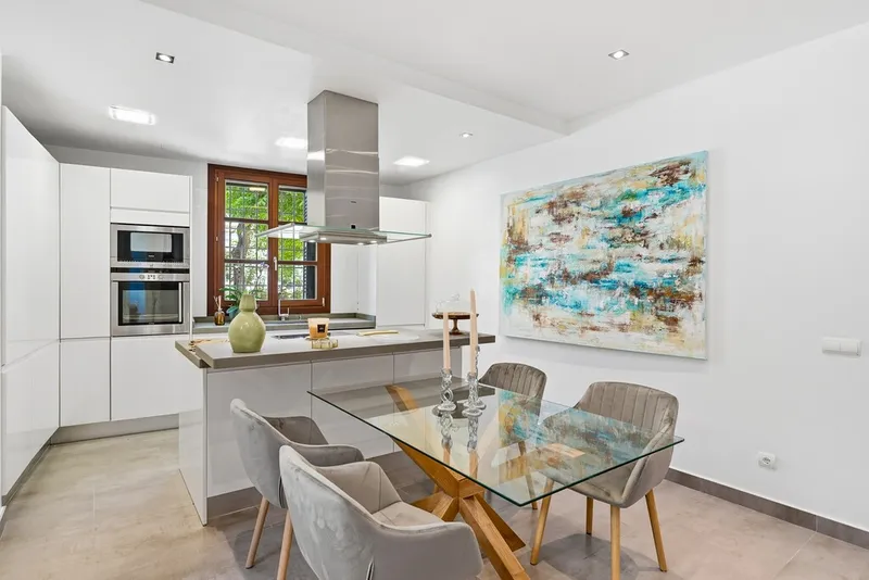 Charming property apartment for sale in La Calatrava with interior courtyard and good road access — photo 11