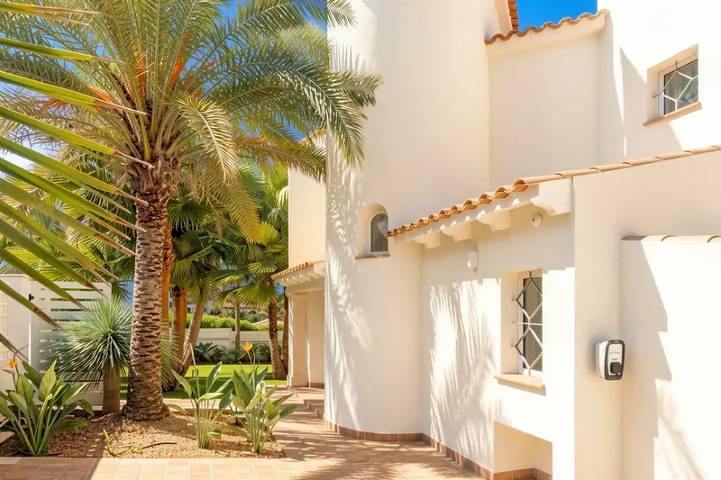 This exceptional villa in a privileged location in Cala Pi combines Mediterranean luxury, absolute privacy and a coveted holiday rental license — photo 12