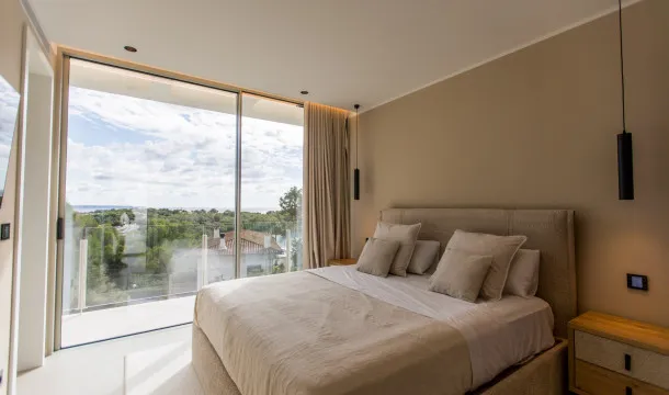 Modern elegance in one of the finest areas of the southwest, Portals Nous — photo 11