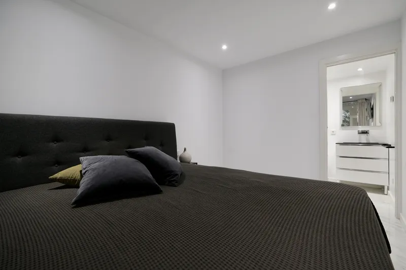 Renovated luxury apartment in Puerto Portals with fantastic sea views — photo 11