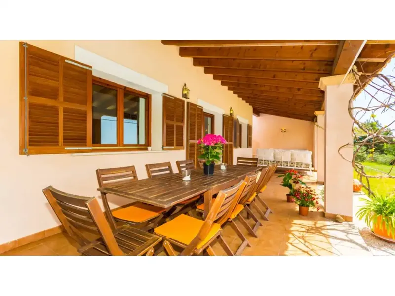 6-bedroom chalet with large garden and pool — photo 9