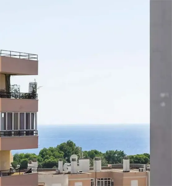 Alquilo estudio solter muy acogedor y luminoso, amueblado, planta alta con terraza vista mar y montaña, puerta blindada, armario empotrados, — photo 9