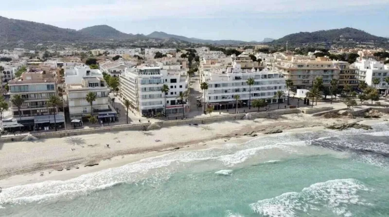 Top Investment on the First Sea Line in Cala Millor — photo 1