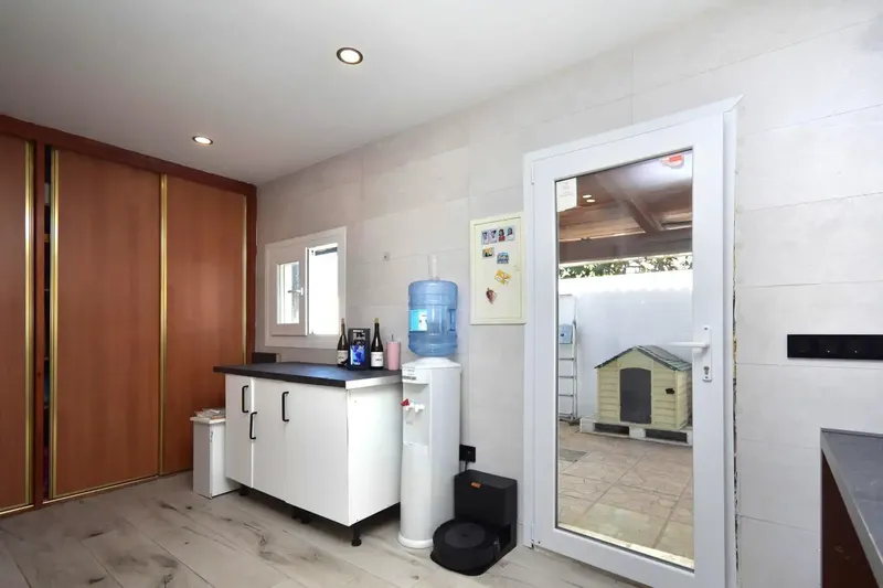 Discover your new home in the idyllic neighborhood of Es Pil·larí! This charming detached villa awaits you minutes from the beach — photo 11