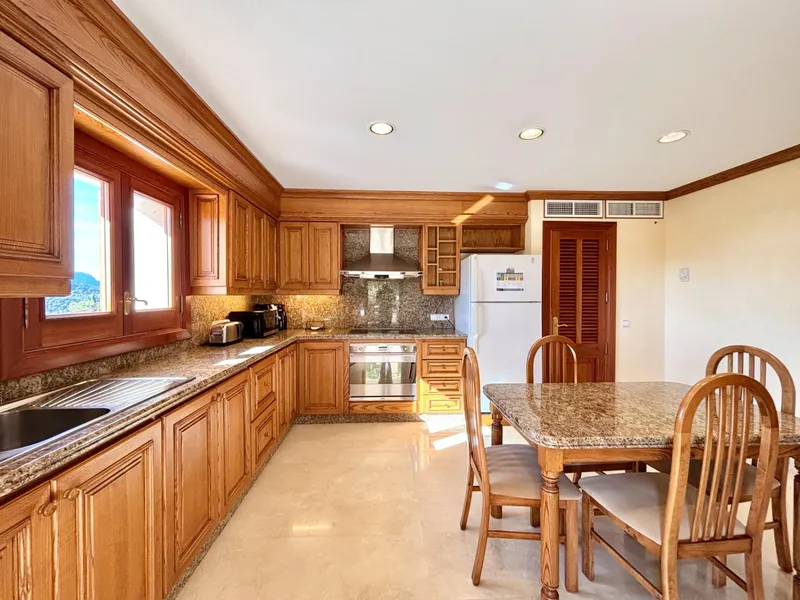 Mediterranean villa with panoramic views of the Serra de Tramuntana, the sea and the village of Valldemossa — photo 11