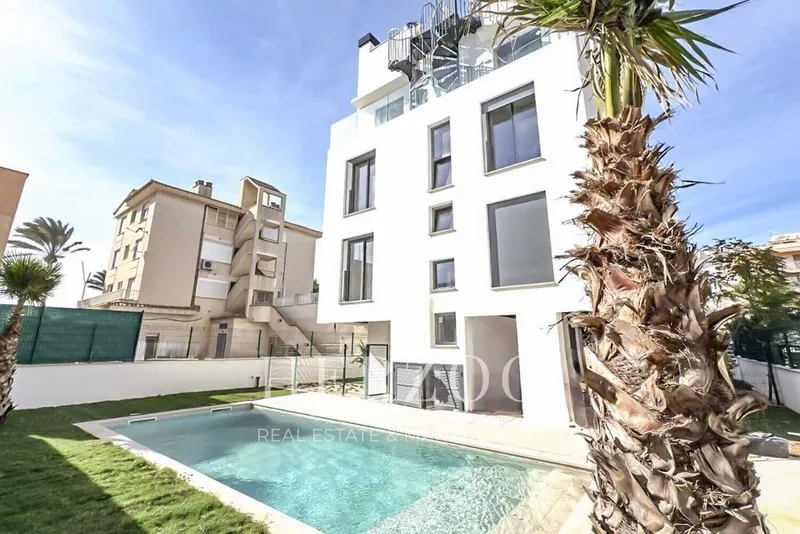 Exclusive new-build penthouse with private pool and sea views in Playa de Palma — photo 12