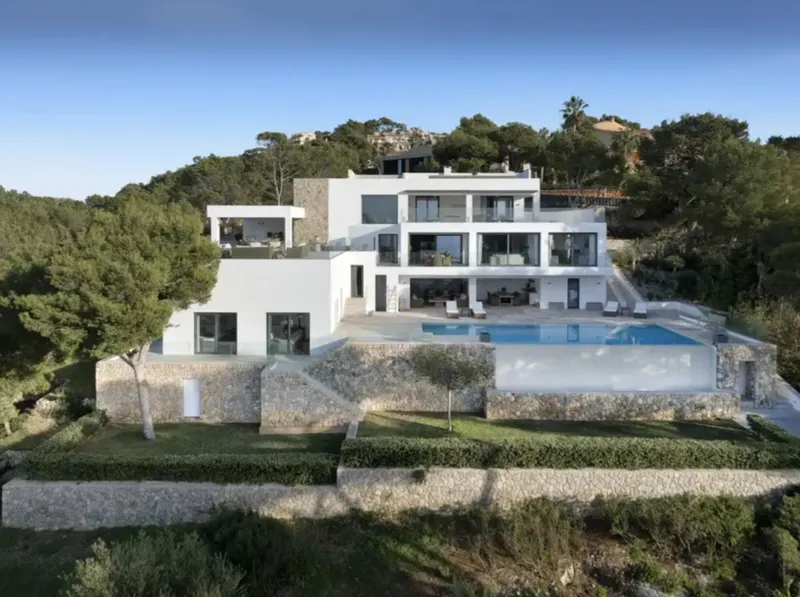 Luxury Villa for Sale in Santa Ponsa, Mallorca | Sea Views & Private Tennis Court — photo 1