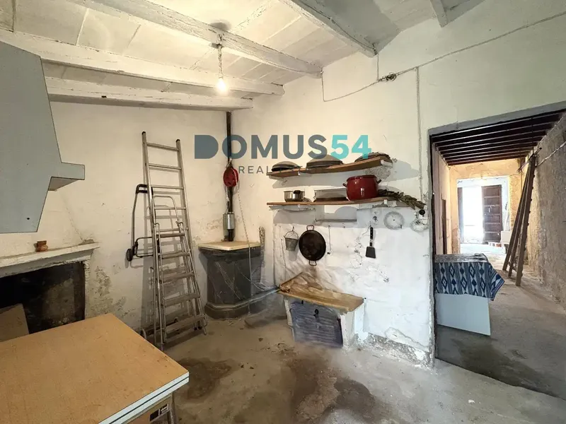 Imagine a property with unlimited space. Located in Muro, this house to be fully renovated presents itself as the opportunity — photo 4