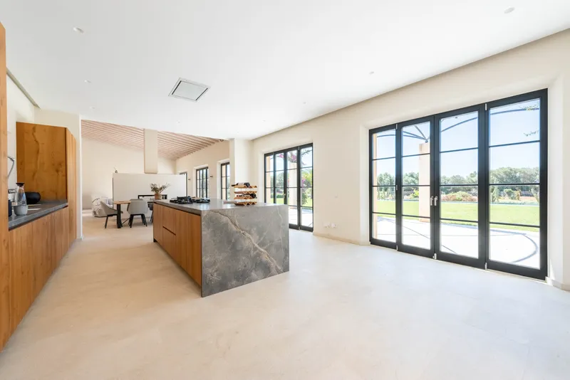Impressive finca in Campos with enormous pool and privacy — photo 11