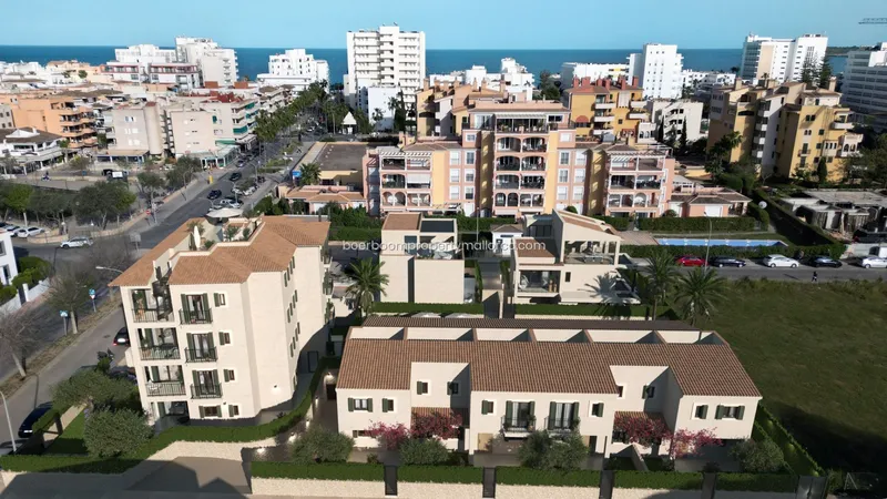Townhouse in Cala Millor — photo 2