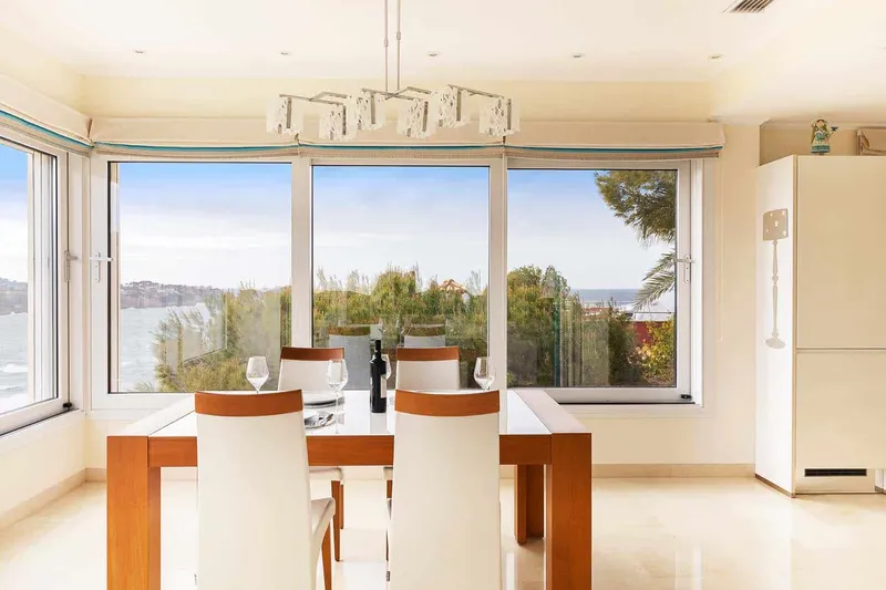 Mediterranean villa with sensational sea views — photo 3