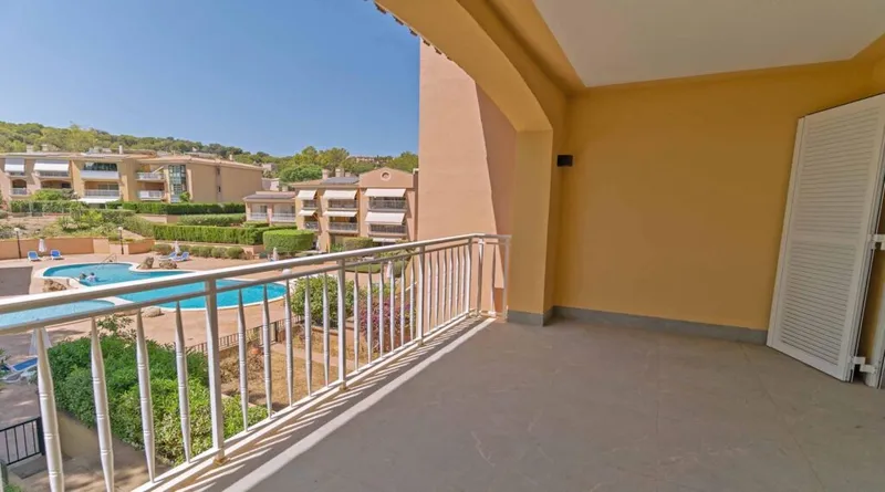 Fully Renovated Townhouse with Private Garden in a Gated Community, Santa Ponsa — photo 1