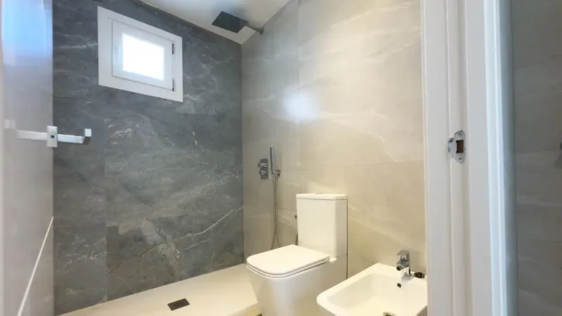 This 73 m2 penthouse in Cala D'Or is a stone's throw from the nearby turquoise coves and is distributed in 2 bedrooms, 1 bathroom with shower — photo 9