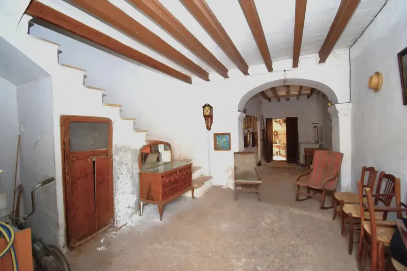 Fantastic village house to renovate with large garden in Muro — photo 5