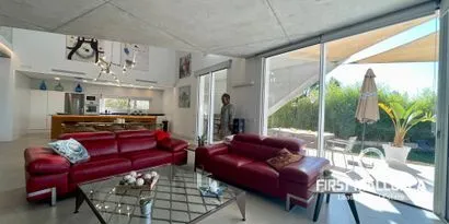 Real estate picture 0 Ref. No. 81797 — photo 7