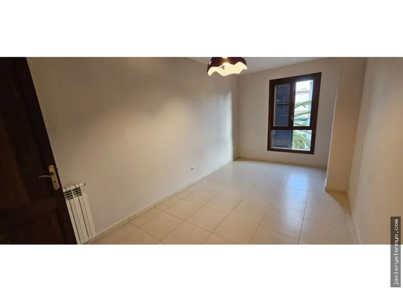 Apartment for rent on Calle d'Oviedo — photo 9
