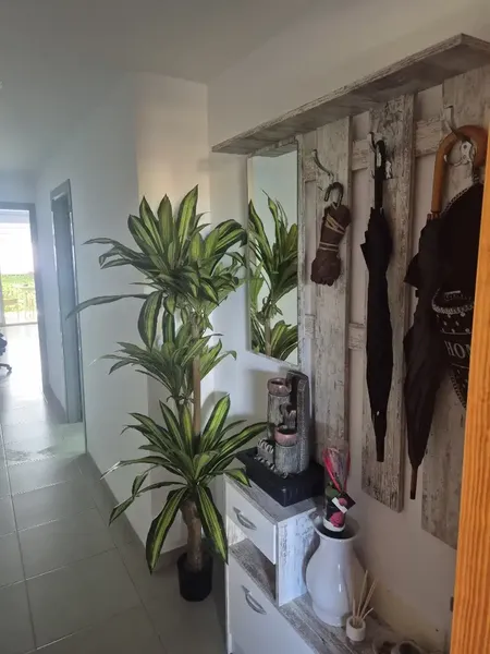 Apartment for sale in Cala Millor, in a quiet area, with two bedrooms with built-in wardrobes, a bright living room and a furnished kitchen — photo 11
