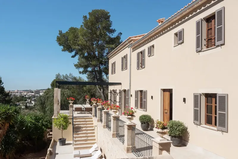 Reformed house with captivating views in Palma — photo 2