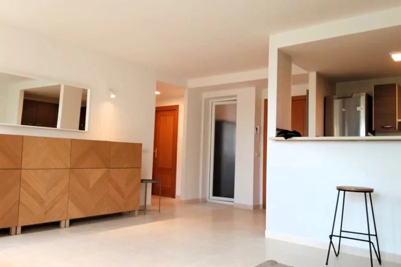 Apartment for rent with parking and clear views in Cala Llombards — photo 12