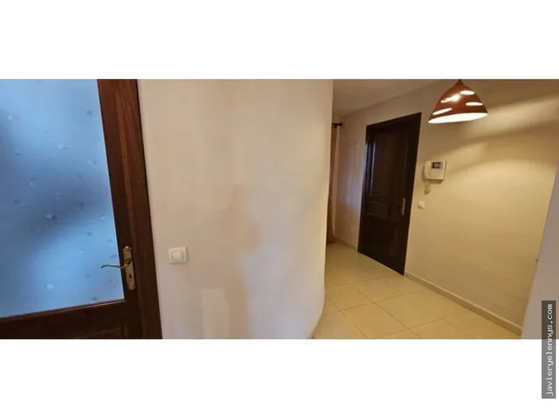 Apartment for rent on Calle d'Oviedo — photo 6