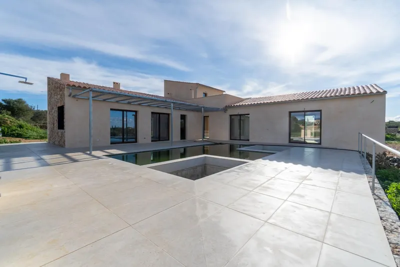Farmhouse with panoramic views — photo 11
