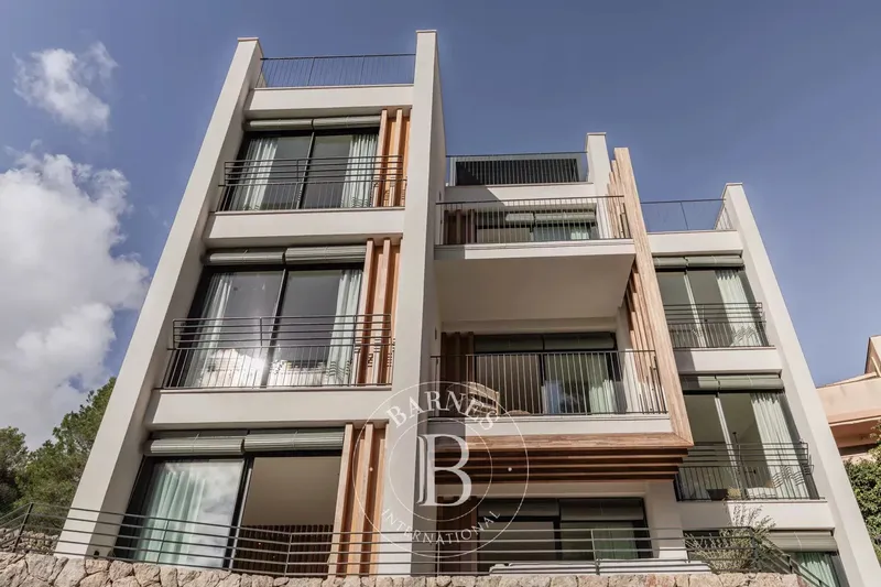 Stylish Sea-View Residence in Cala Major with Private Pool and Terrace — photo 4