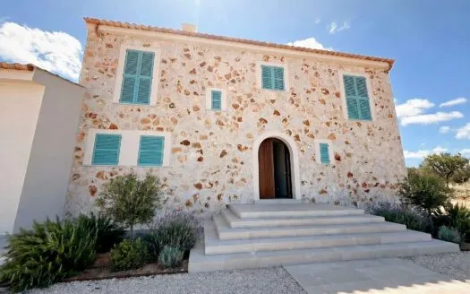 New build design finca in Ses Salines – relaxed luxury and clear architecture — photo 2