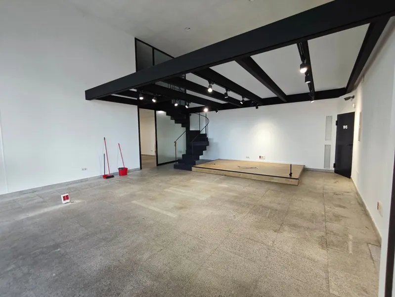 Premises in Palma in Son Moix Shopping Centre Area — photo 5