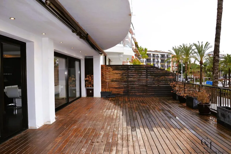 Flat for sale in Puerto de Alcudia, Alcúdia, Mallorca — photo 1