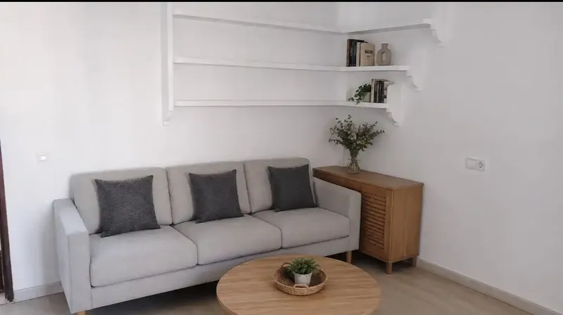 Charming apartment located 3 minutes from the beach! Ideal for one person or a couple, renovated 2 years ago! — photo 2
