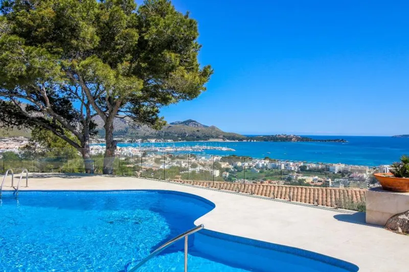 Sold by our company.- The most amazing sea views in Puerto Pollensa — photo 12