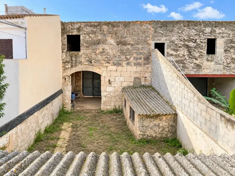CASA DE PUEBLO CON PATIO — photo 2