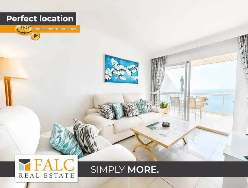 Exclusive apartment for rent on the seafront with spectacular sea views in Cala Millor — photo 1