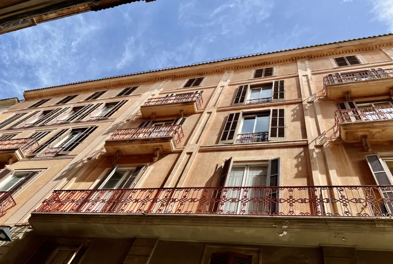 Apartment in a stately building in the old town of Palma — photo 12