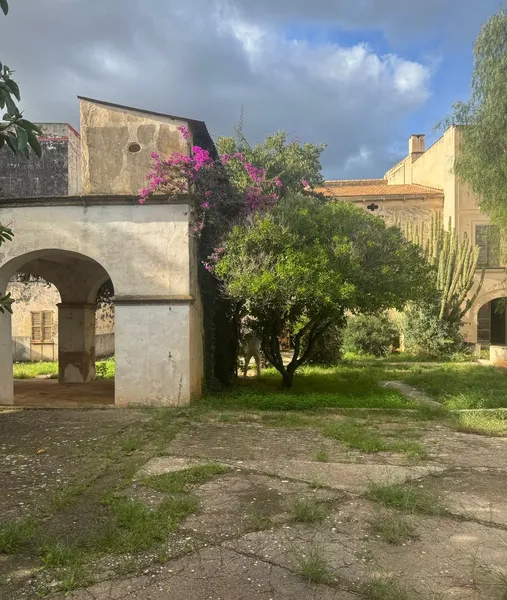 Unique 1880 Estate in Campos Offering Versatile Investment Opportunities — photo 6