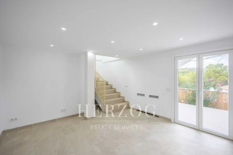 Fully Renovated Villa with a Beautiful Garden in Costa de la Calma — photo 8