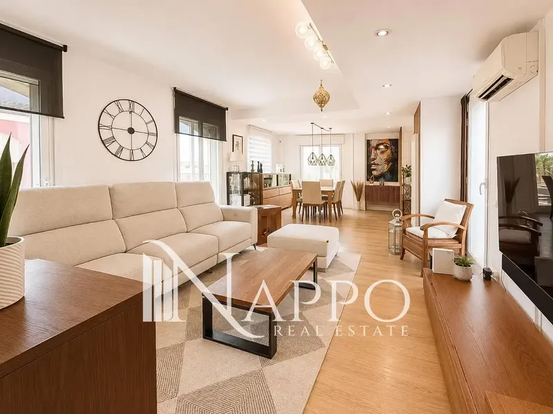 Nappo Real Estate is pleased to present this exclusive 280m² duplex penthouse, located on the second floor of an elegant — photo 1