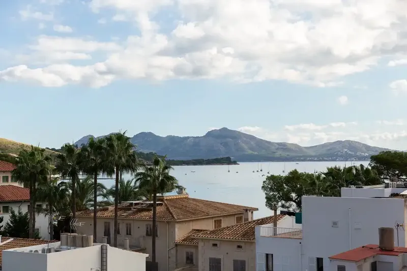 Exclusive Property. Welcome to the total luxury of this extraordinary and exclusive penthouse in Port de Pollença. — photo 3
