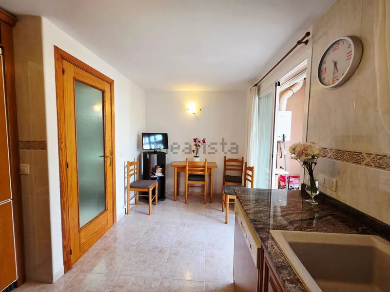 Terraced house in Calle de Ramon Llull, Pont d'Inca, Marratxi — photo 11