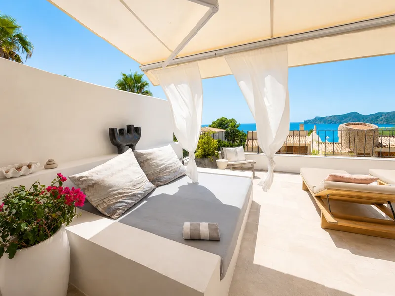 Panoramic semi-detached house with sea views and pool in a prestigious area of Santa Ponsa — photo 1