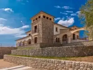 Exclusive Luxury Estate in Camp de Mar · Puerto de Andratx — photo 1