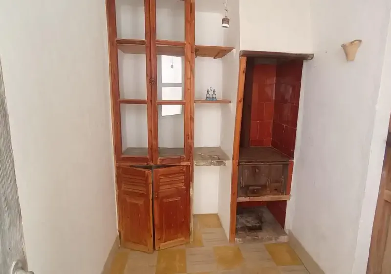 Well-maintained 2-storey village house with great potential, large garage, interior patio in the center of Es Llombards - Santanyí — photo 8