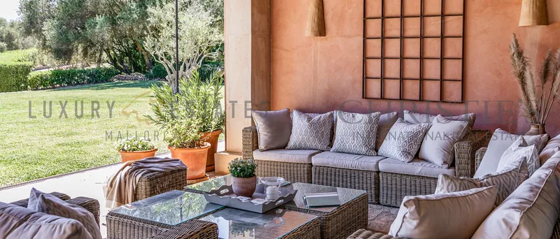Mediterranean finca in Calvia with horse stables and large pool — photo 8
