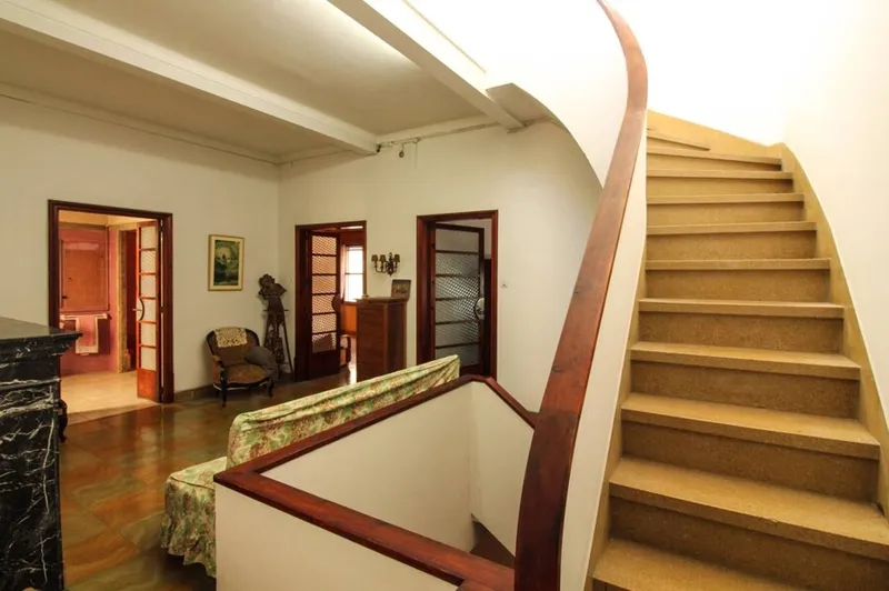 Beautifully Preserved Art Deco Building in Palma's Old Town — photo 10