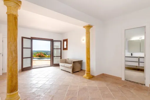 Montuiri, luxury finca with breathtaking views of the Tramuntana mountains and rental license — photo 9