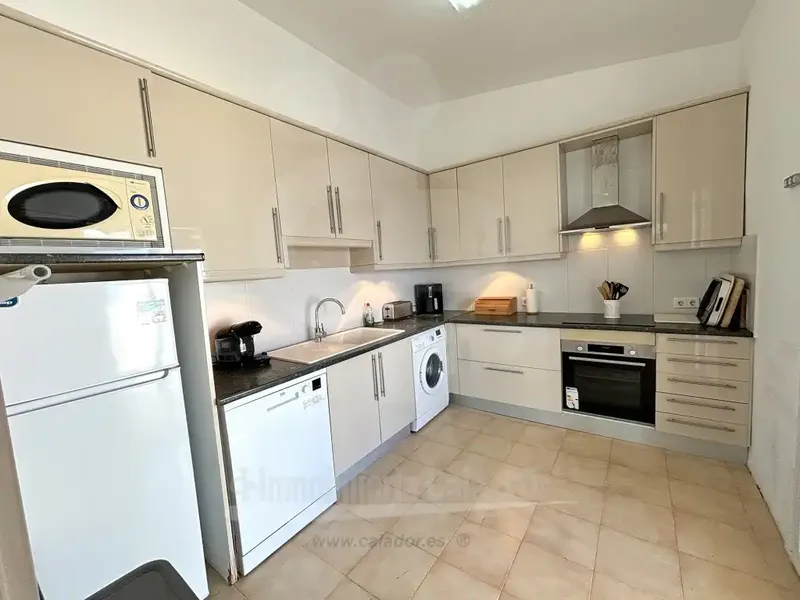 We present this penthouse on the second floor, located in the prestigious complex in the area of Es Fortí – Cala Egos, Cala d'Or, Mallorca. — photo 5