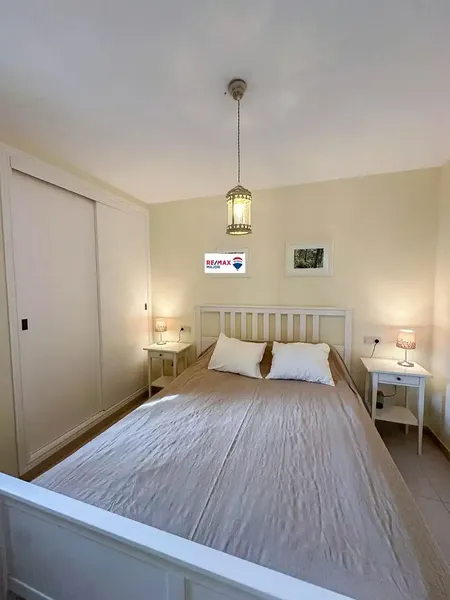Discover this exceptional two-bedroom apartment, with parking and storage room, 200 m from the sea with communal pool. Located in the tr — photo 9