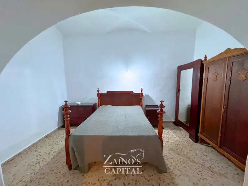 Mallorcan house with garage, patio and terrace in Petra — photo 12
